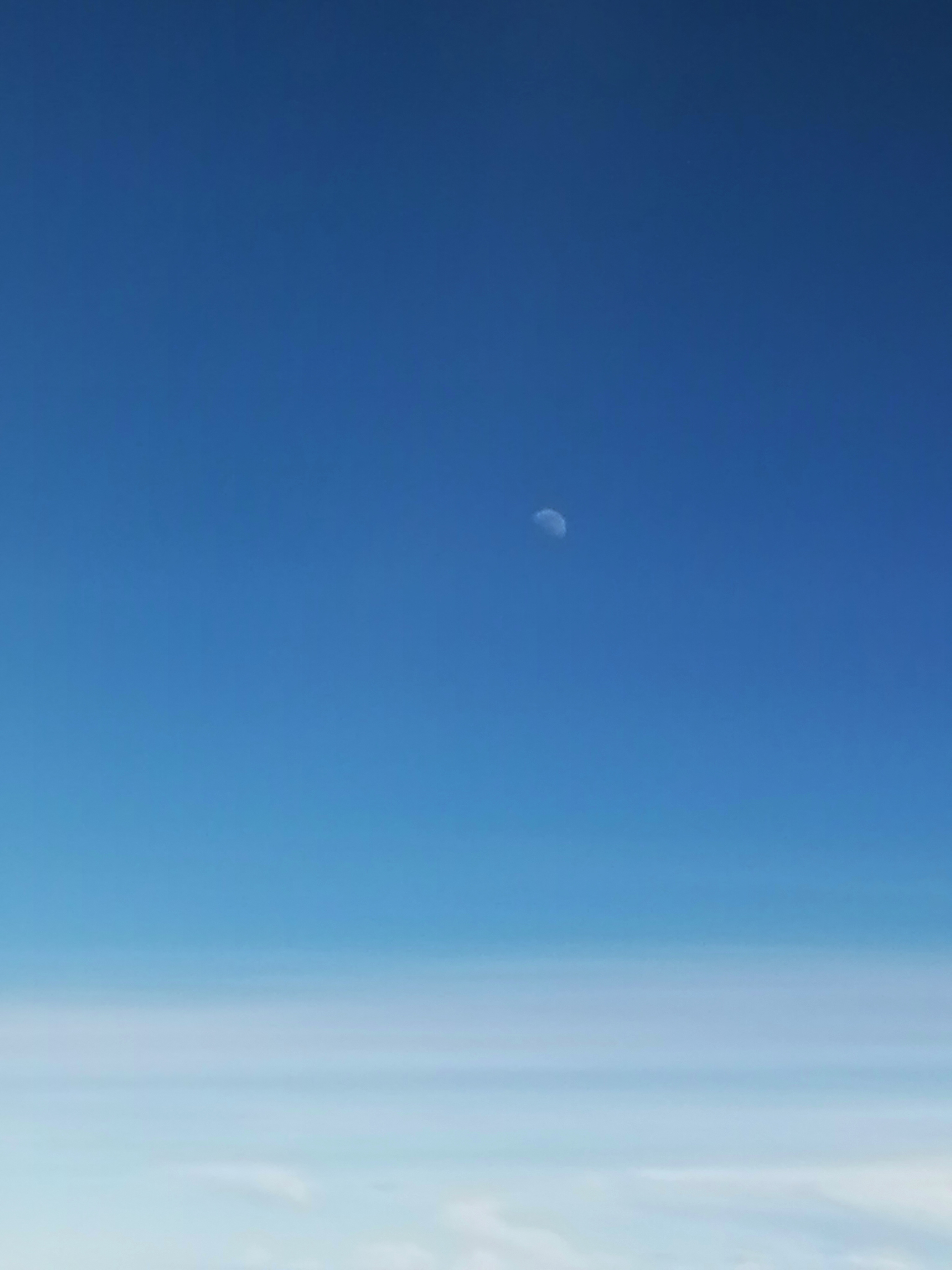 深空之月.jpg